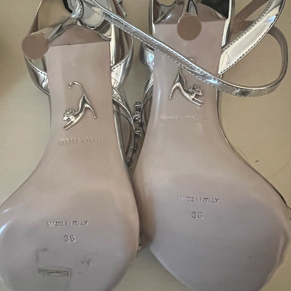 MIU MIU
Miu Miu Women's 5X390C Sparkle Leather High Heel Sandals Shoes - Picture 6 of 9